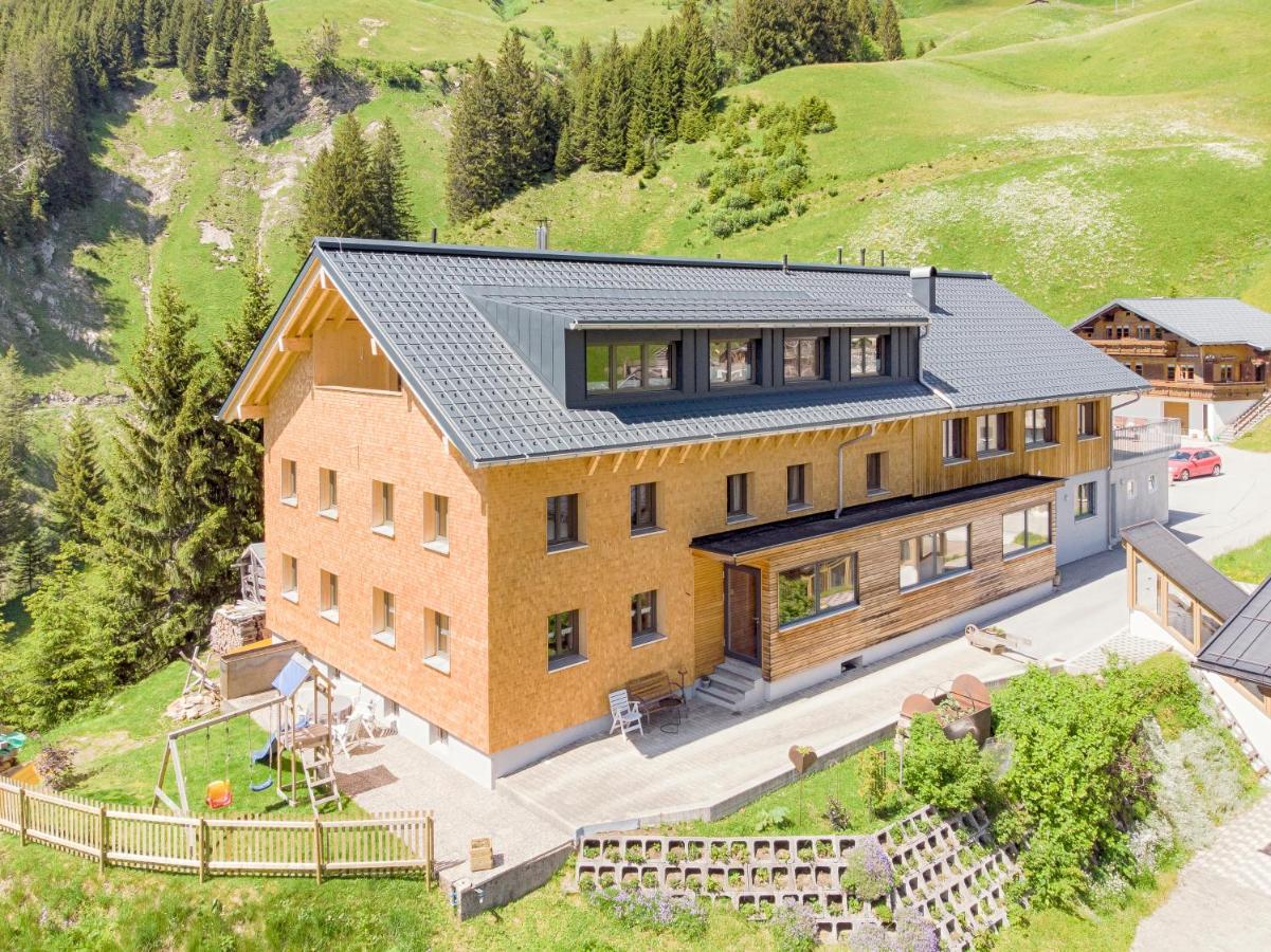 Haus Berghof Bed and Breakfast Schröcken Εξωτερικό φωτογραφία