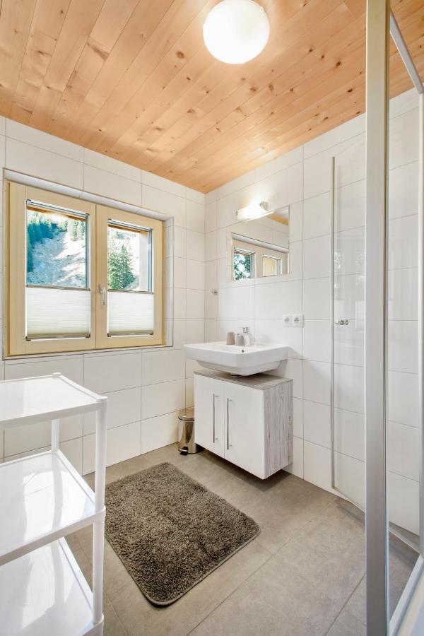 Haus Berghof Bed and Breakfast Schröcken Εξωτερικό φωτογραφία